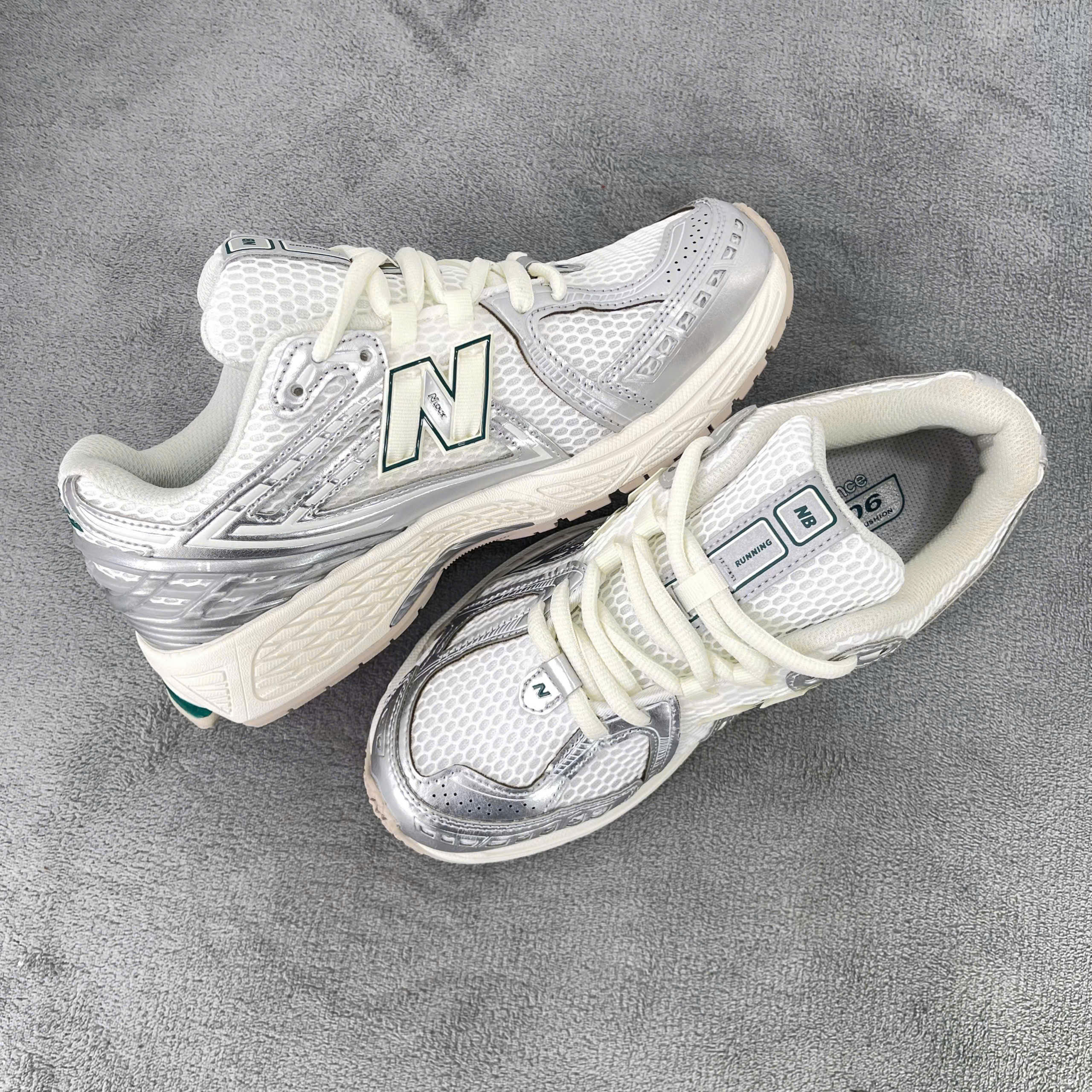 Giày New Balance 1906R ‘Silver Metalic’
