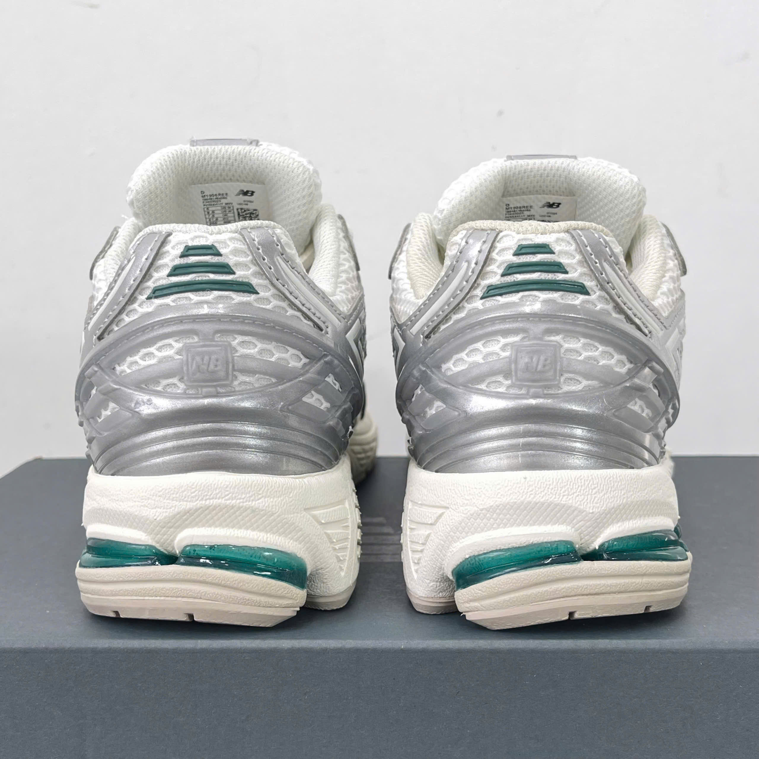 Giày New Balance 1906R ‘Silver Metalic’