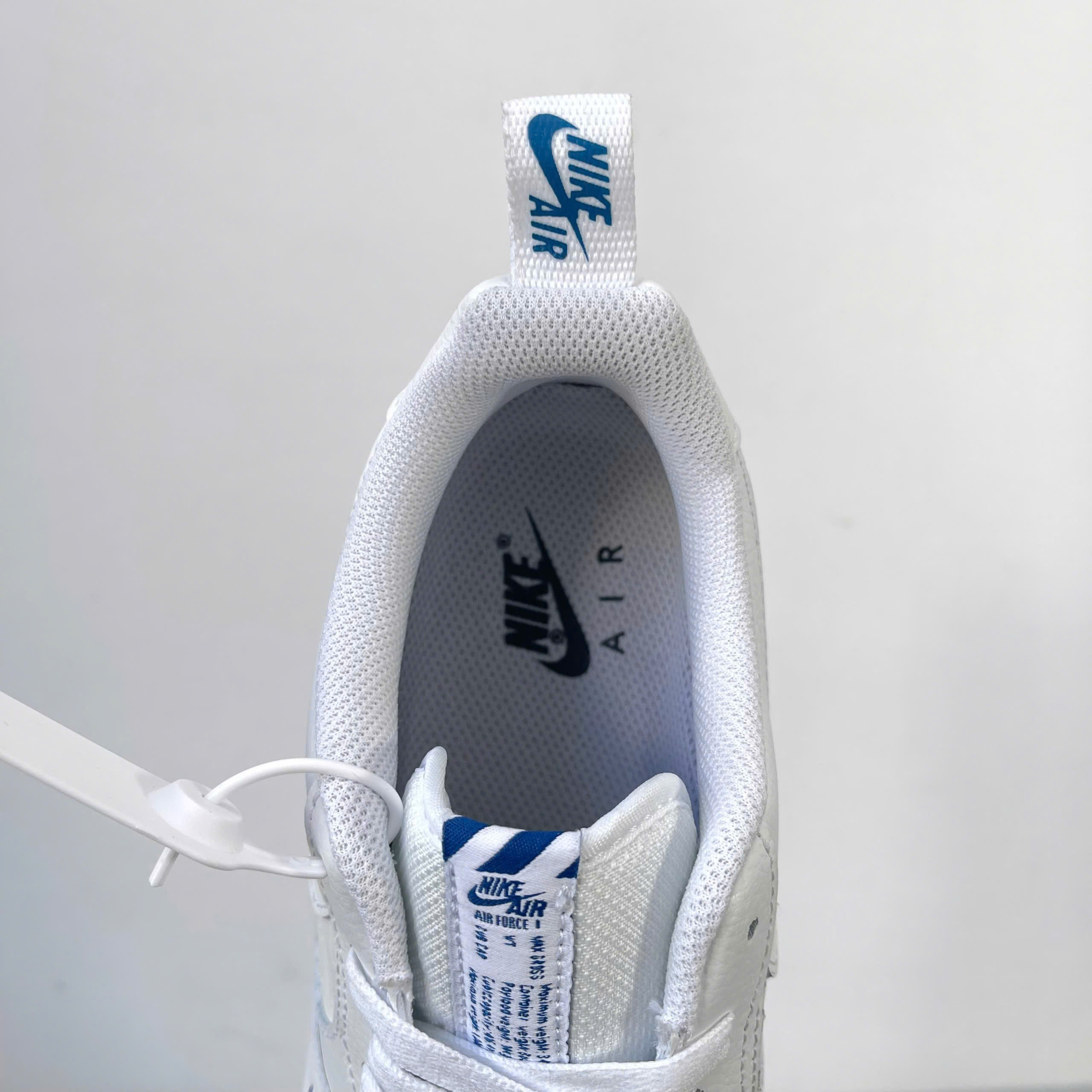 Giày Nike Air Force 1 ’07 LV8 ‘White Dark Marina Blue’