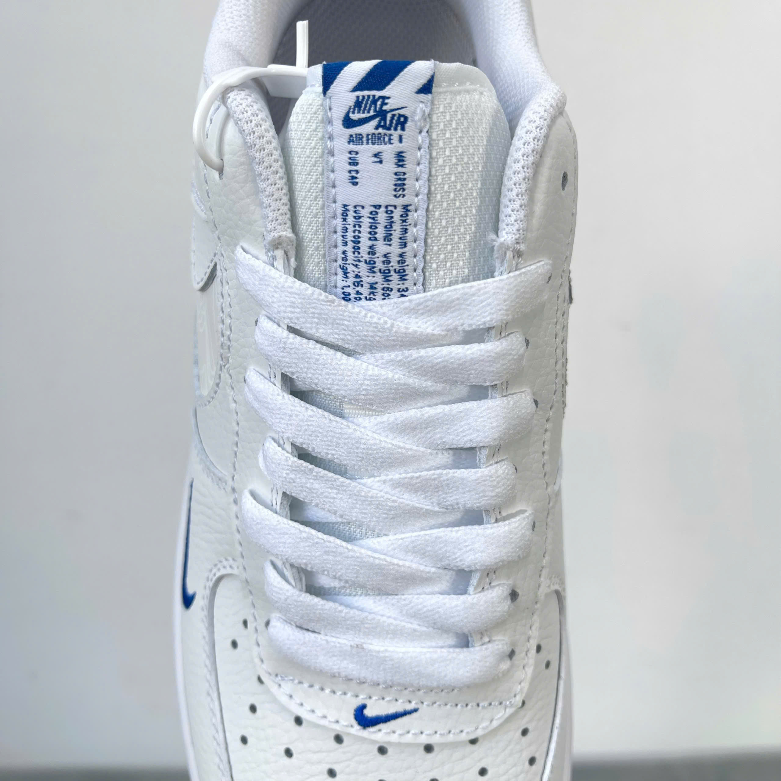 Giày Nike Air Force 1 ’07 LV8 ‘White Dark Marina Blue’