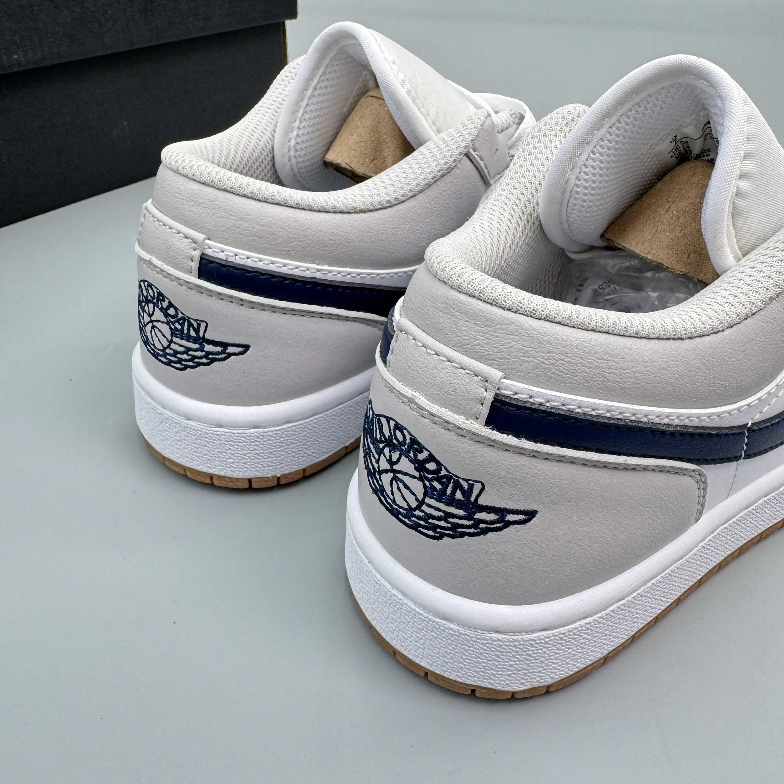 Giày Nike Air Jordan 1 Low ‘Georgetown’