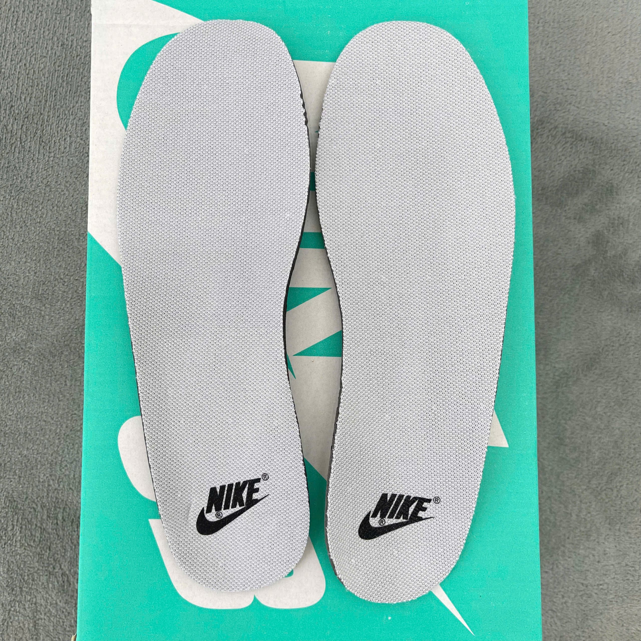 Giày Nike SB Force 58 ‘Photon Dust’