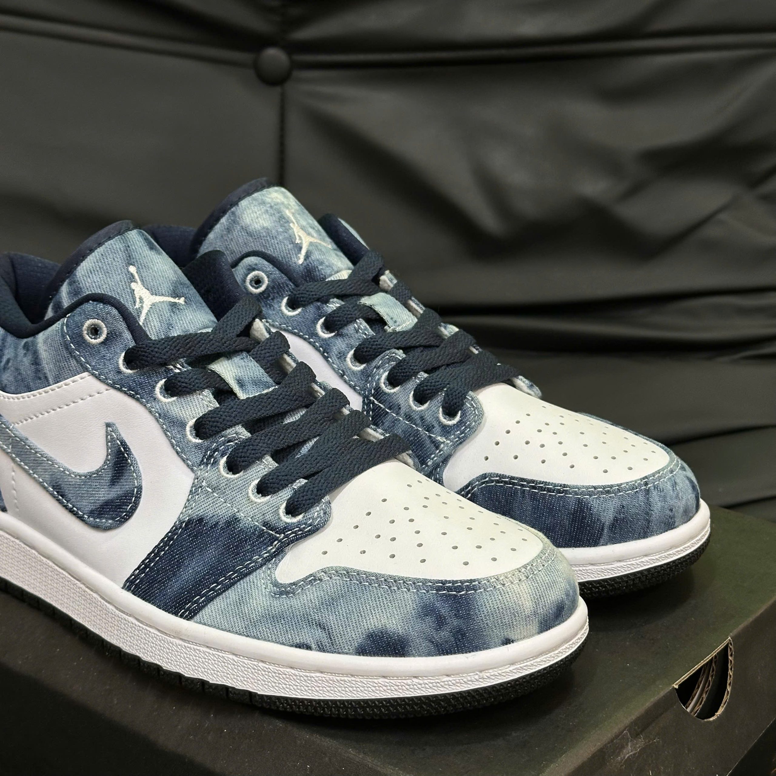 Giày Nike Air Jordan 1 Low SE ‘Washed Denim’