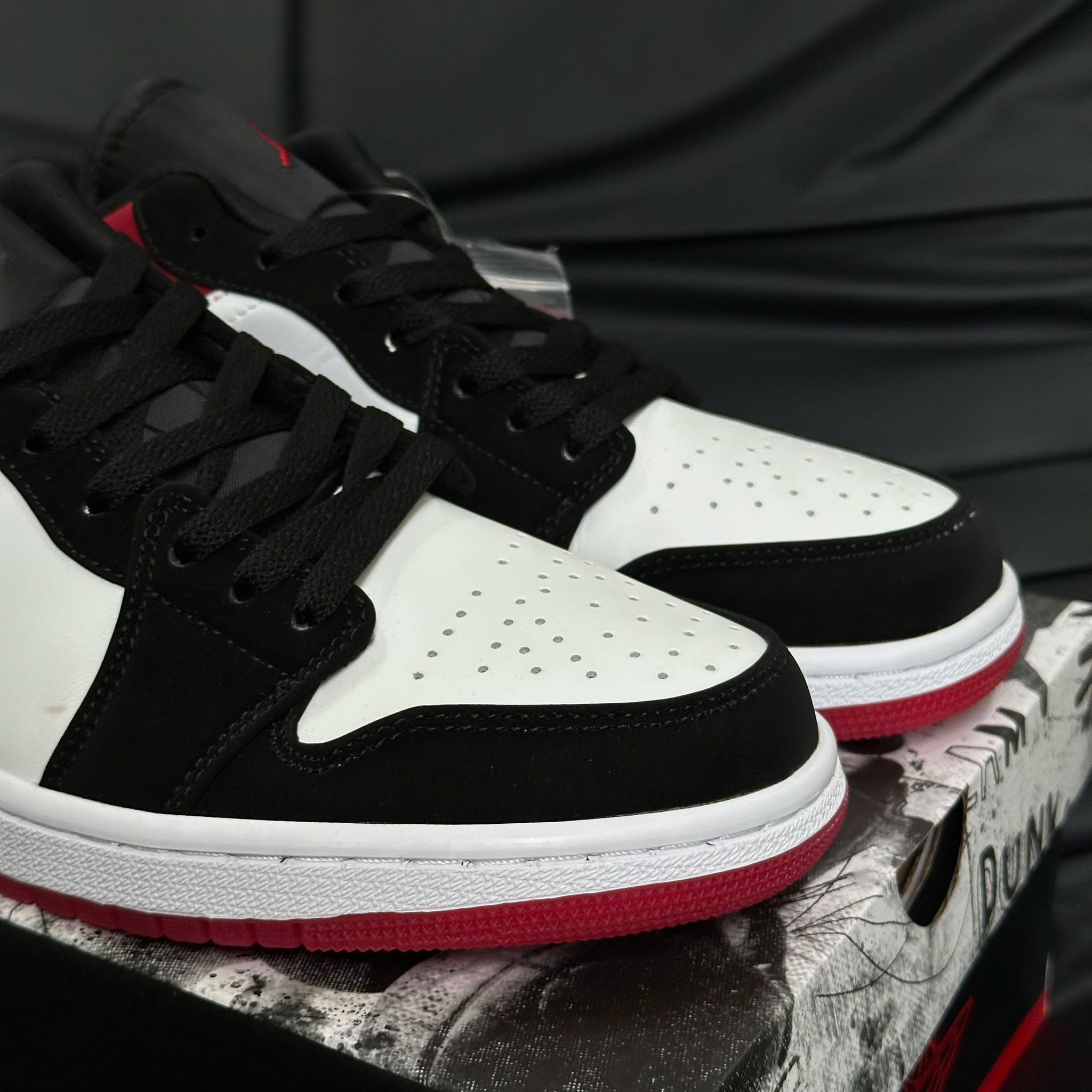 Giày Nike Air Jordan 1 Low SE 2025 GS ‘Black Toe’