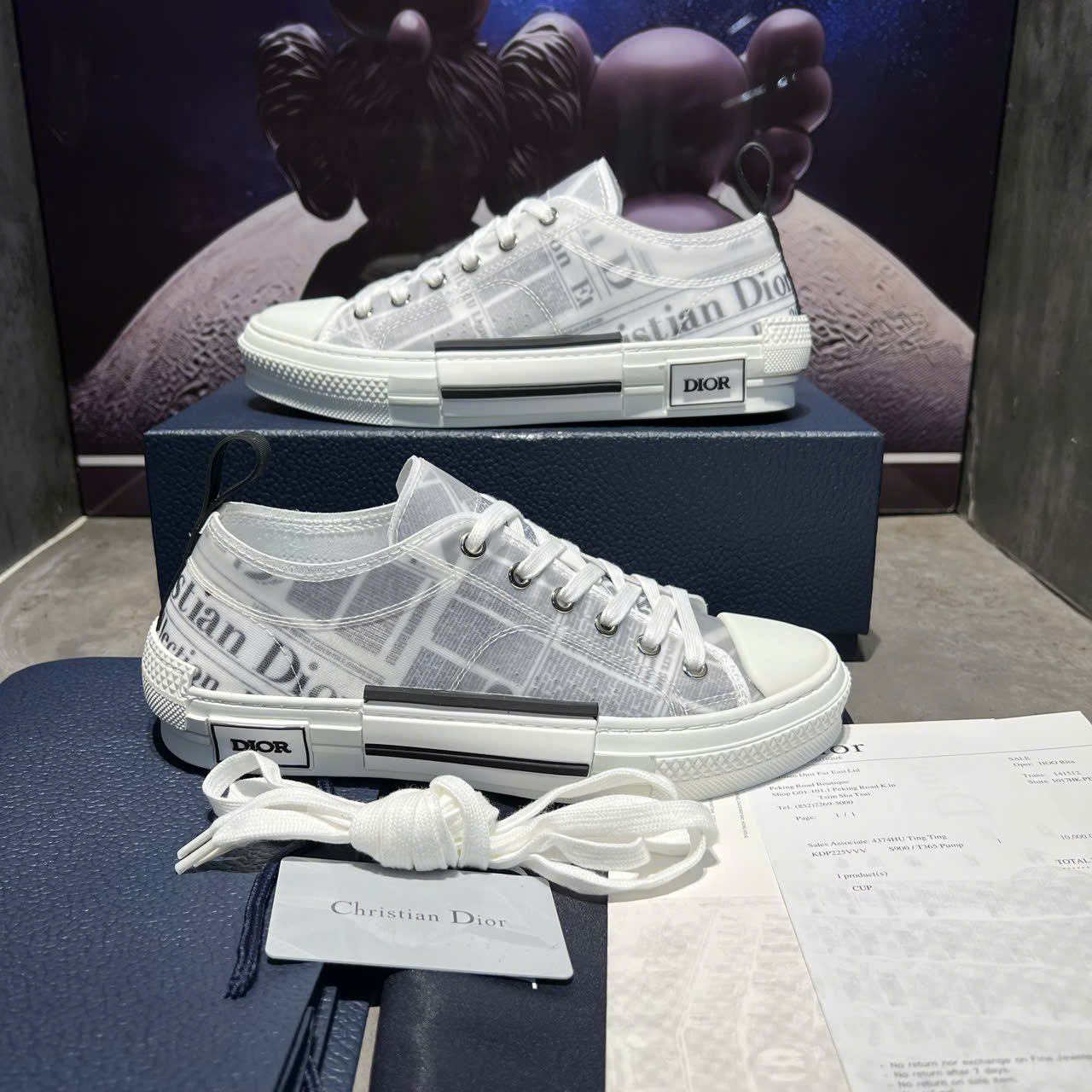 Giày Dior X Kaws B23 Daniel Arsham Low Newspaper Like Auth