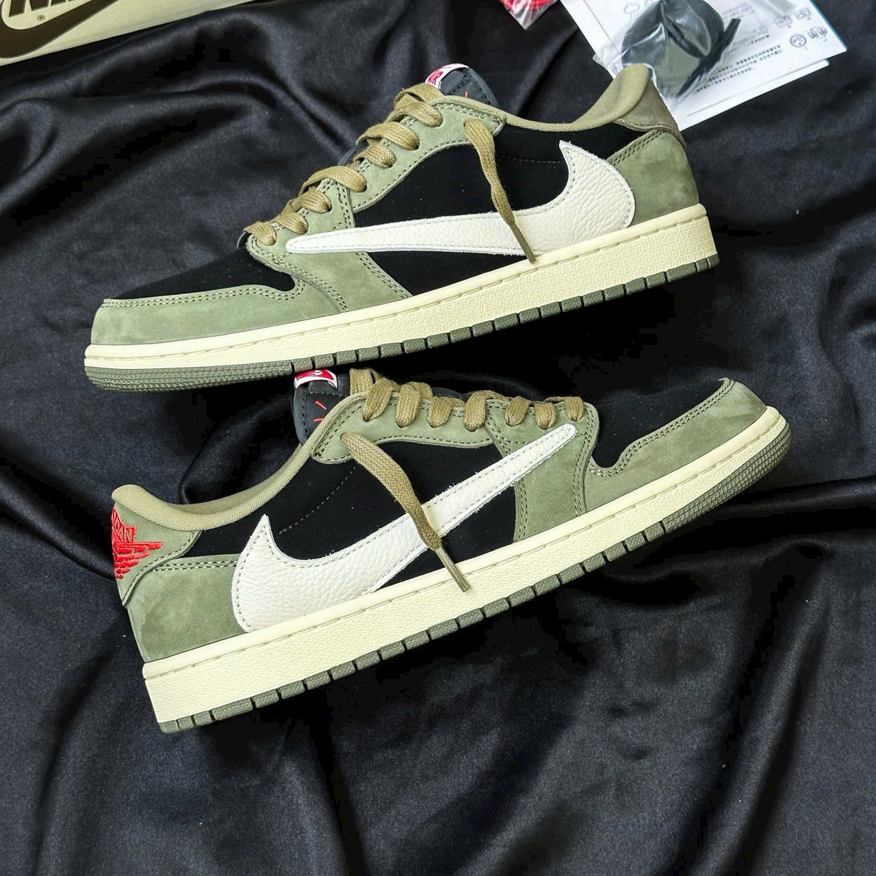 Giày Nike Air Jordan 1 Low Travis Scott Black Olive