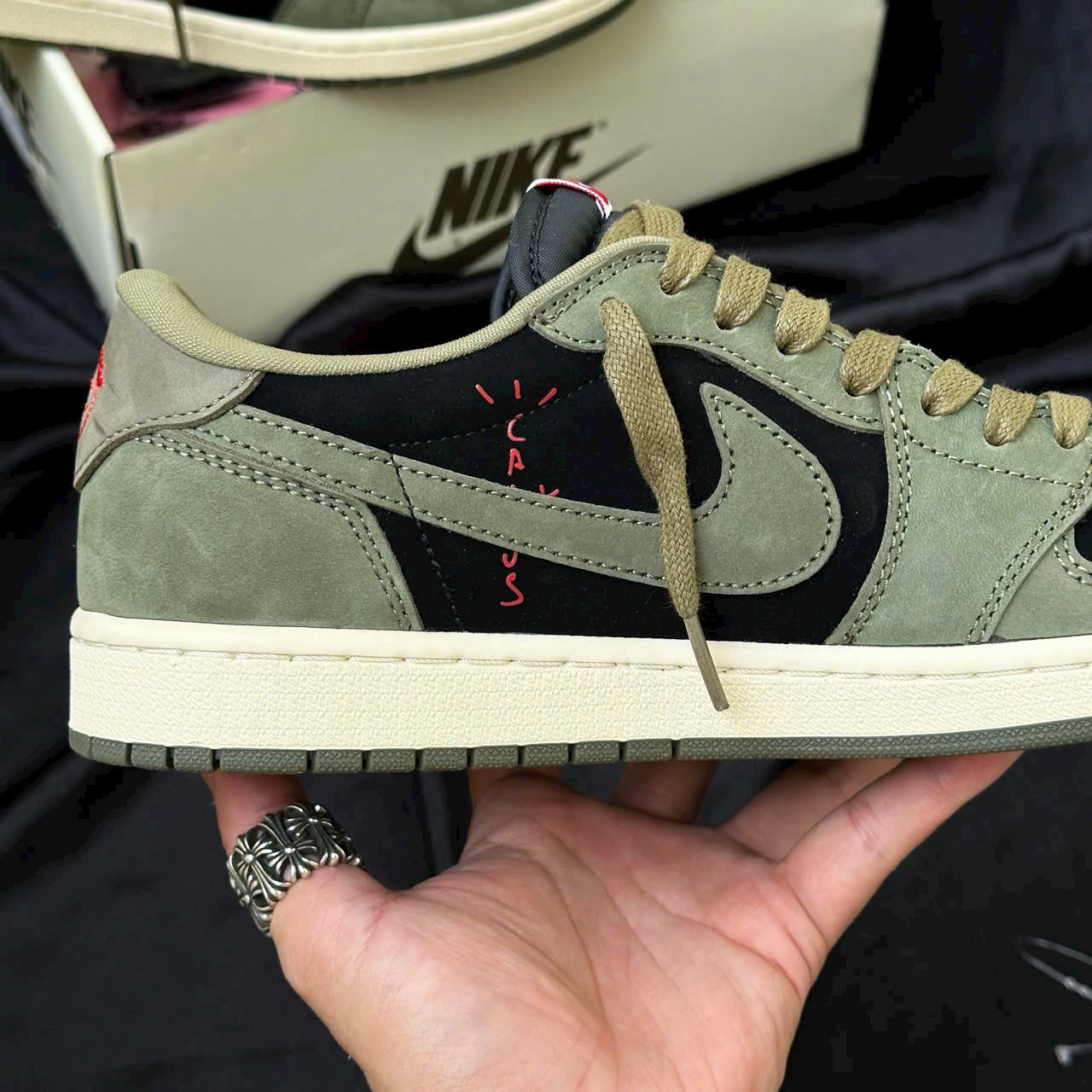 Giày Nike Air Jordan 1 Low Travis Scott Black Olive