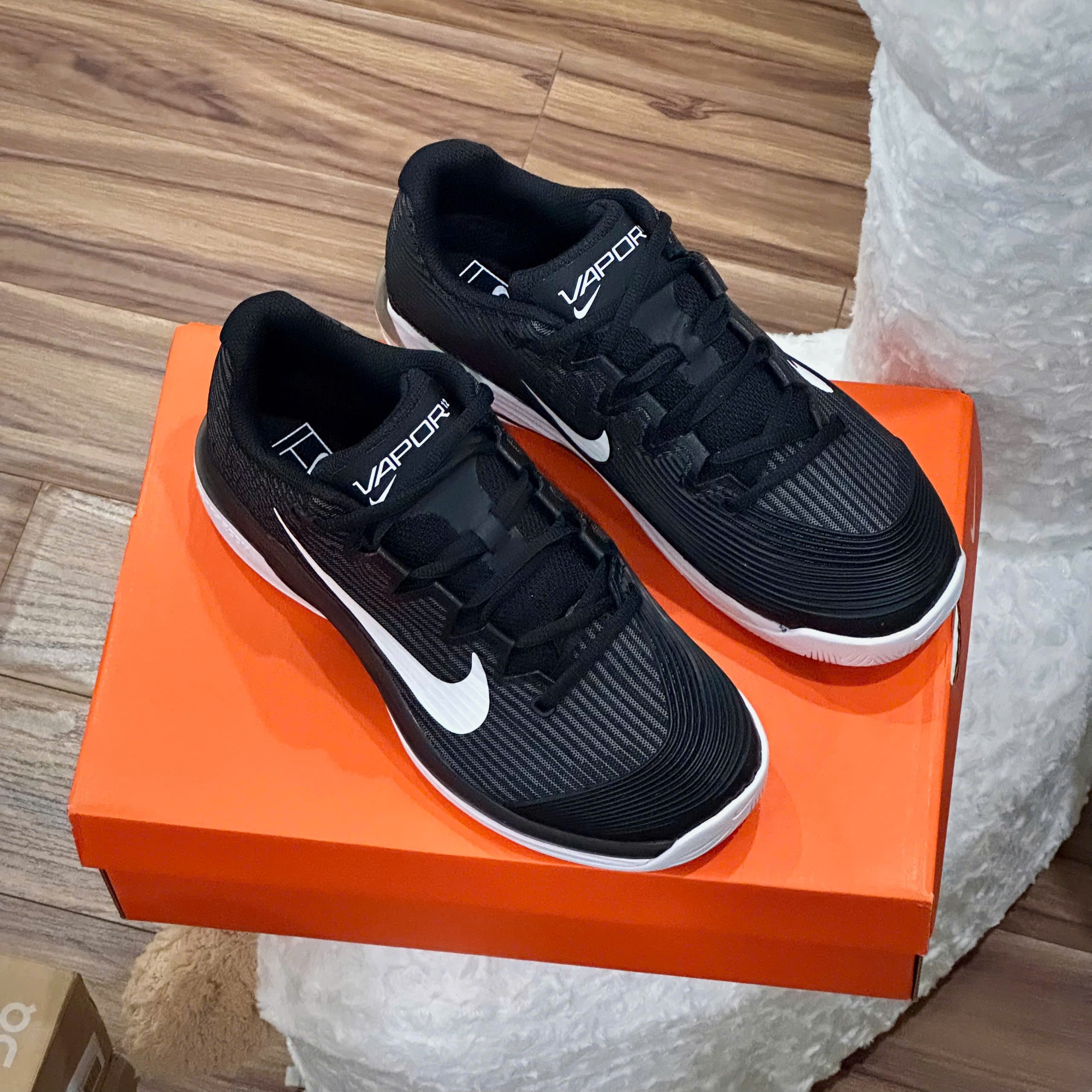 Giày Nike Court Air Zoom Vapor 12 HC ‘Black Dark’