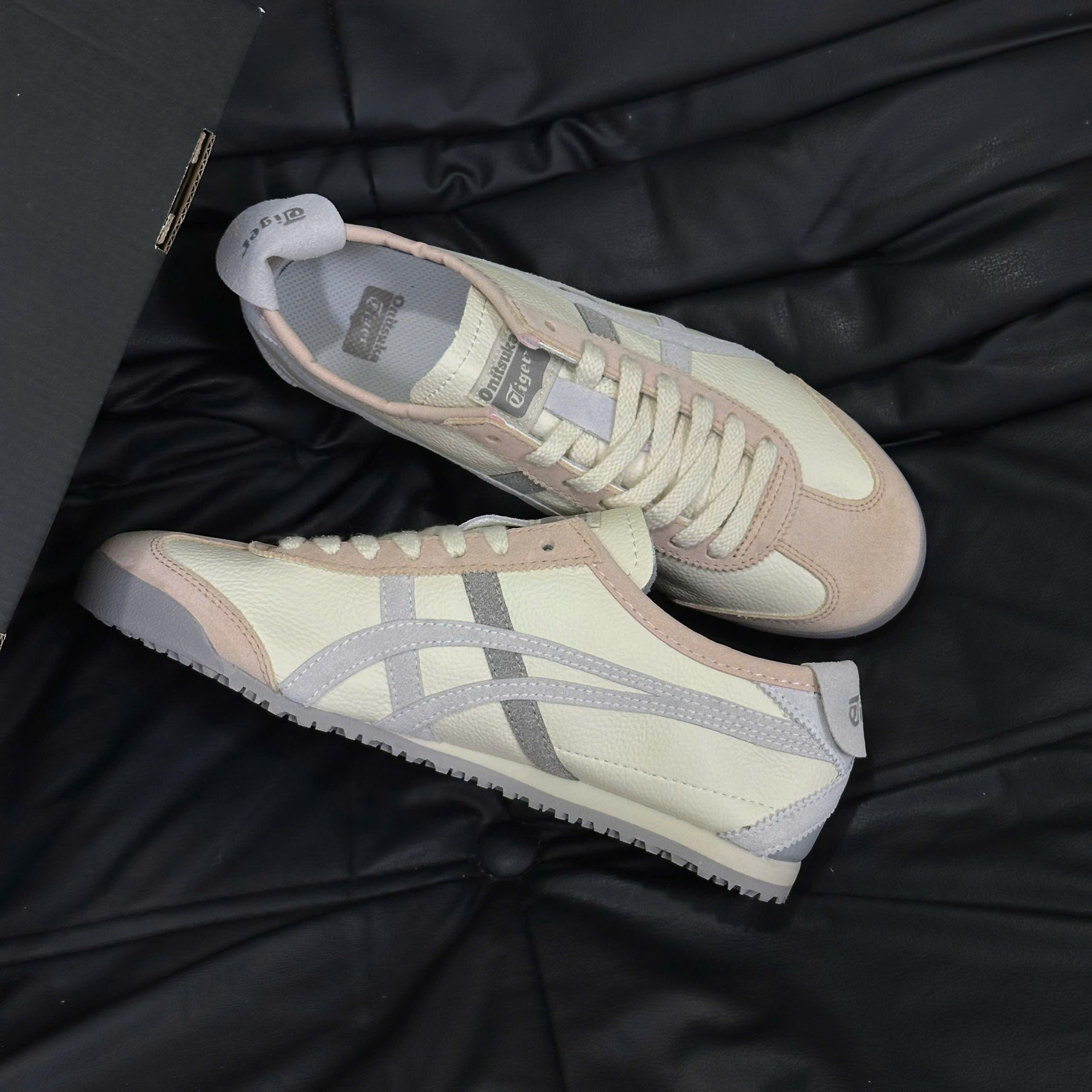 Giày Onitsuka Tiger Mexico 66 ‘Oatmeal Grey’