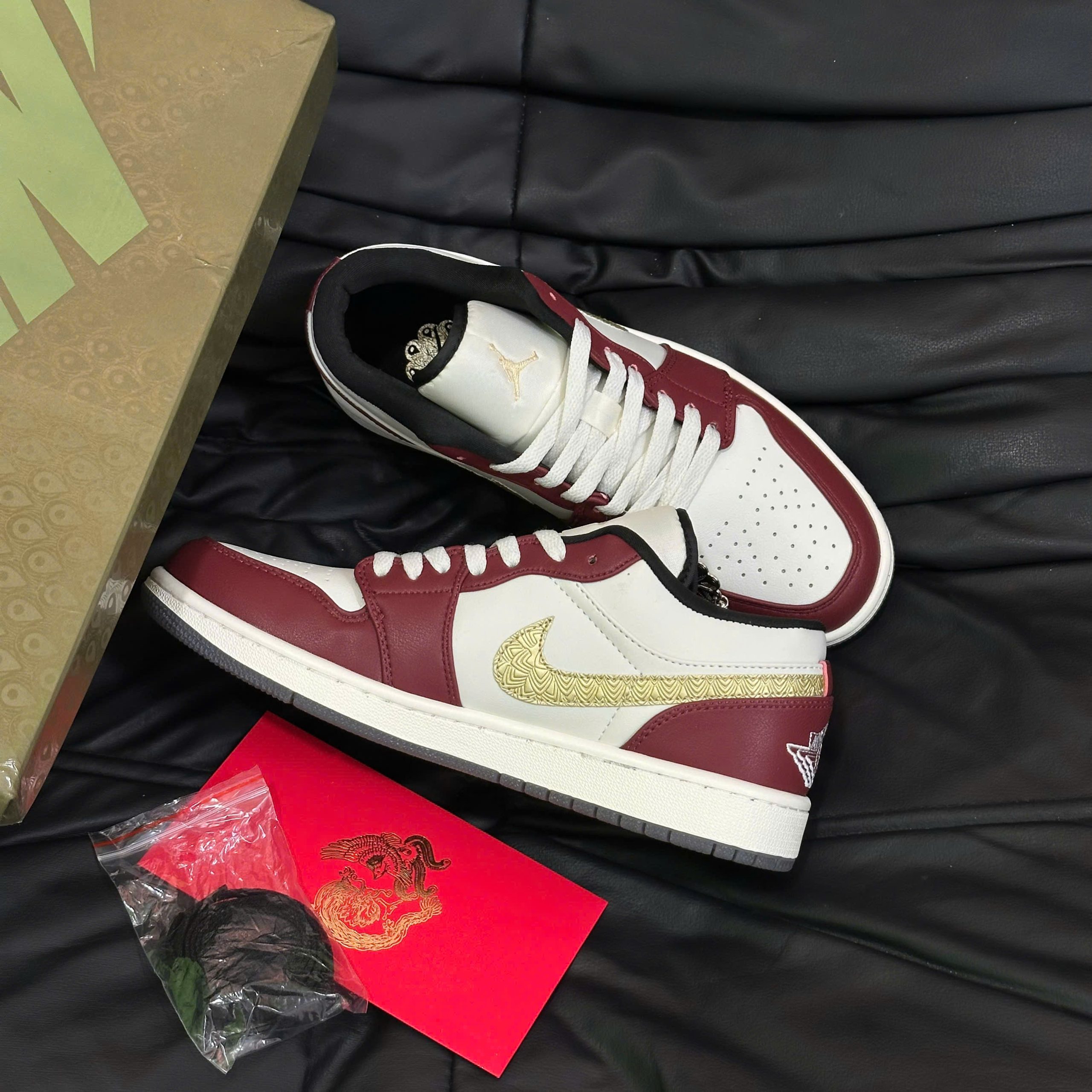 Giày Air Jordan 1 Low SE ‘Year of the Dragon’