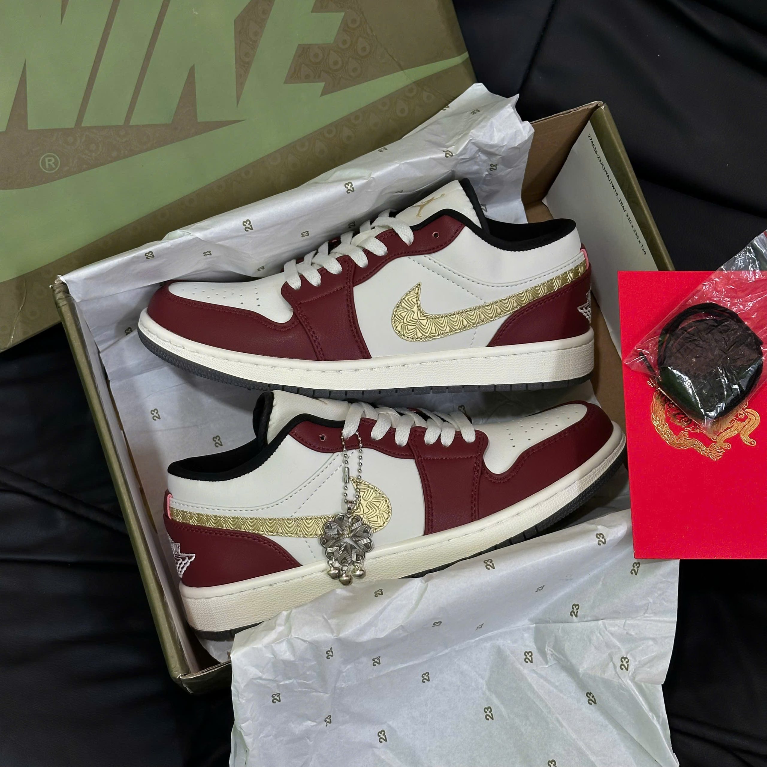 Giày Air Jordan 1 Low SE ‘Year of the Dragon’