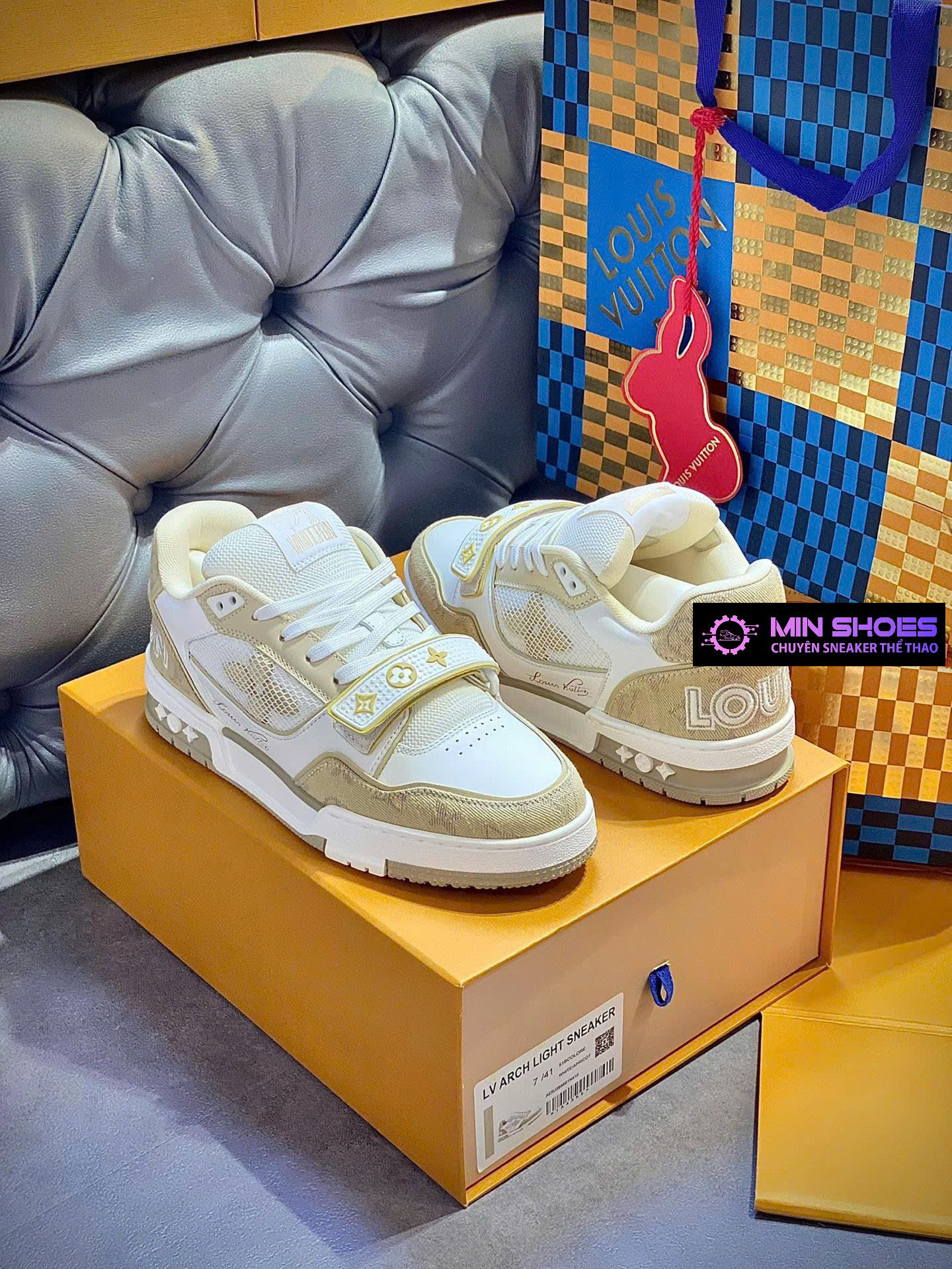<br />Giày sneaker Louis Vuitton (LV) like authenticGiày sneaker Louis Vuitton (LV) like authentic