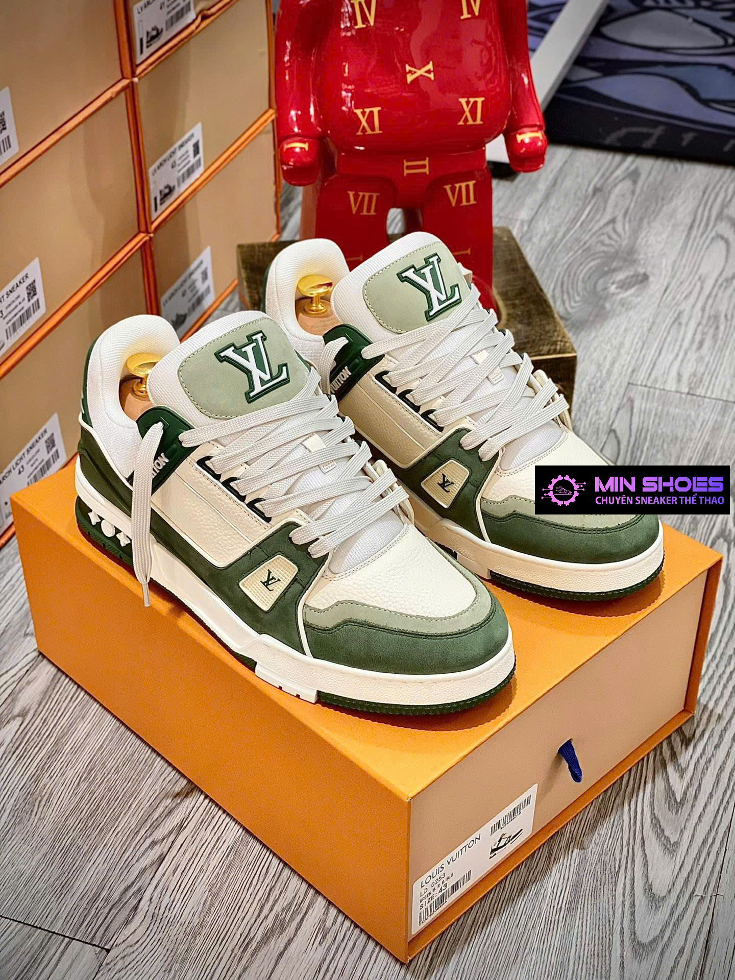 <br />Giày sneaker Louis Vuitton (LV) like authentic