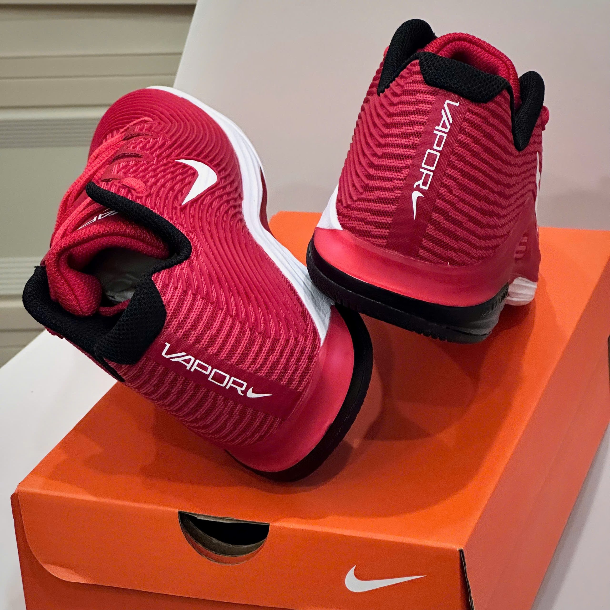 Giày Tennis/Pickleball Nike Court Air Zoom Vapor 12 HC ‘University Red’